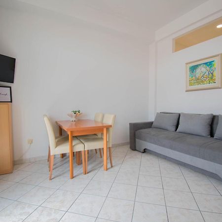 Apartments Manuela - Baška Voda Eksteriør billede