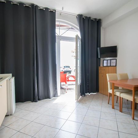 Apartments Manuela - Baška Voda Eksteriør billede