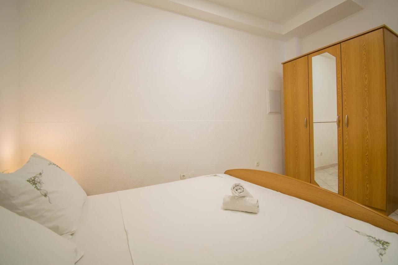 Apartments Manuela - Baška Voda Eksteriør billede