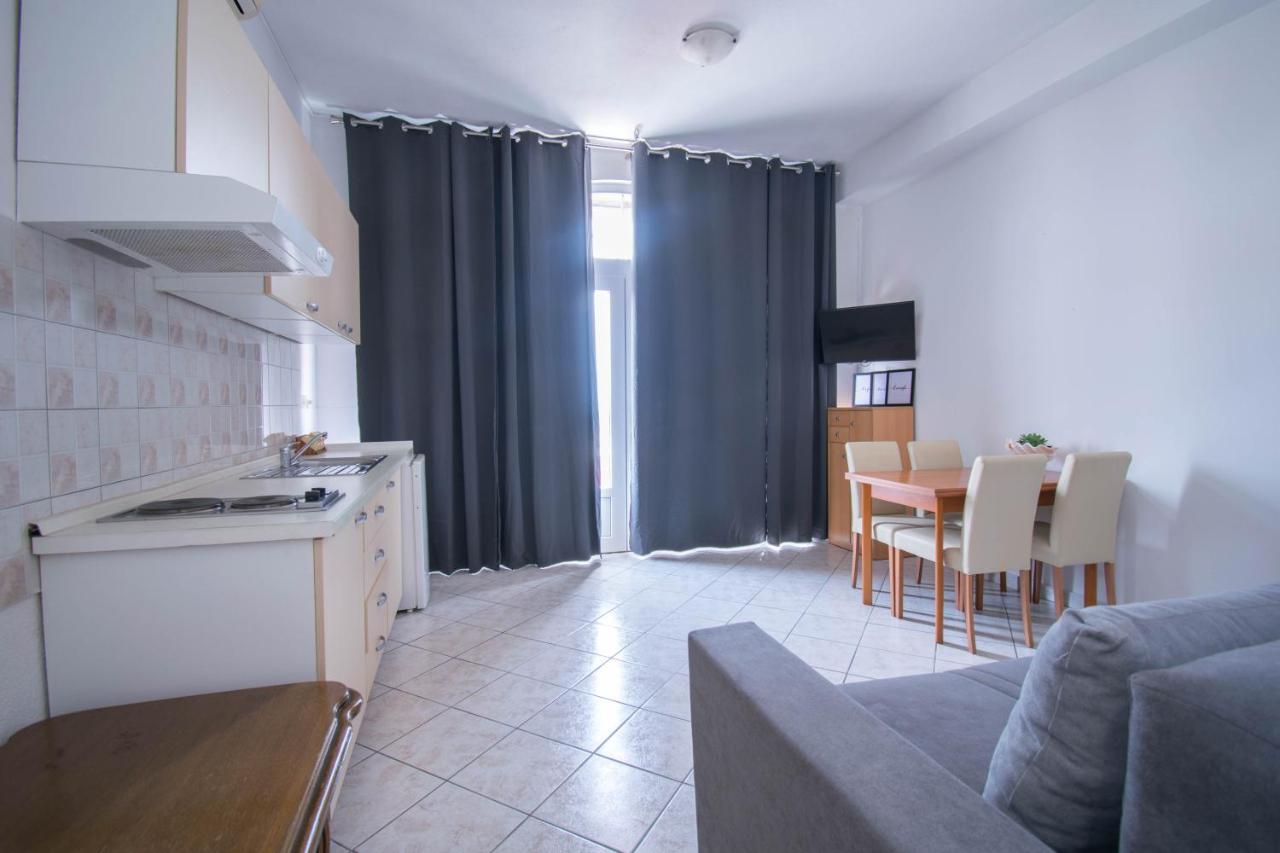 Apartments Manuela - Baška Voda Eksteriør billede