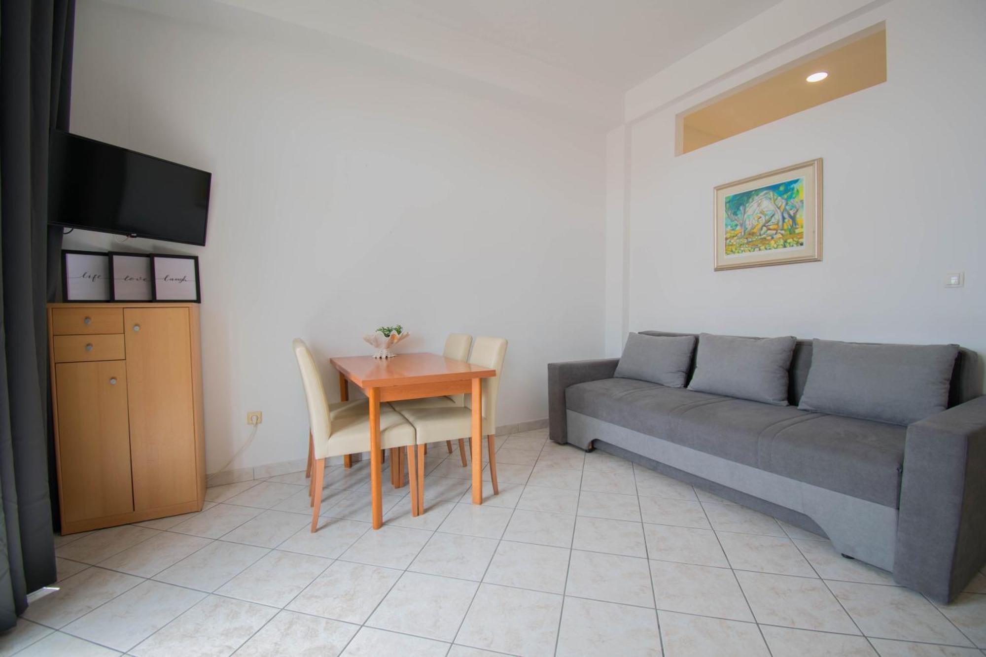 Apartments Manuela - Baška Voda Eksteriør billede